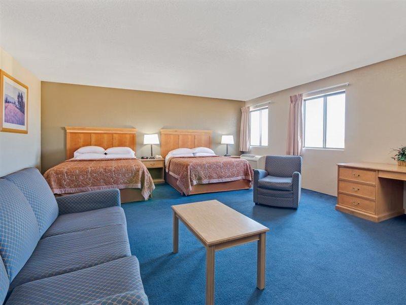 Super 8 By Wyndham Spokane/West Airway Heights Exterior photo